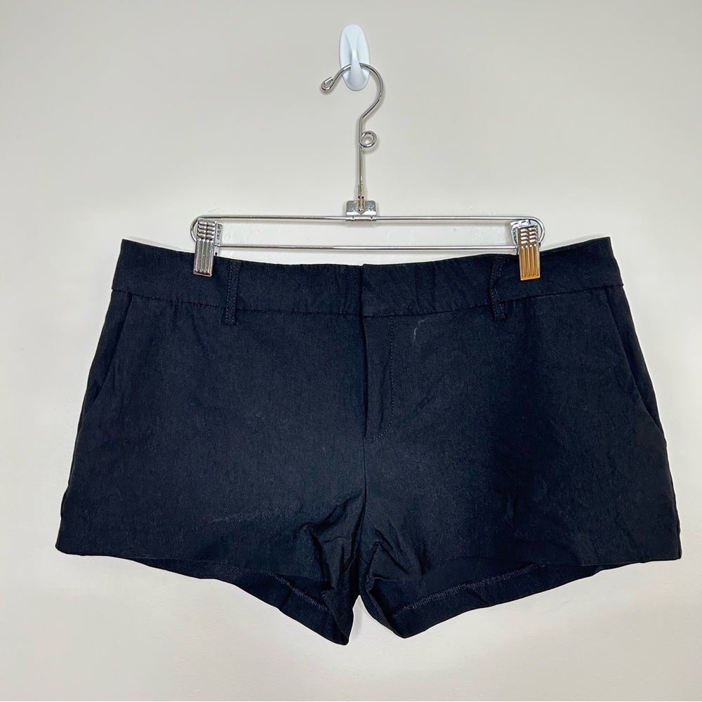 Guess Stretch Fit Dress Shortie Shorts Black 1.5" Inseam Size Large